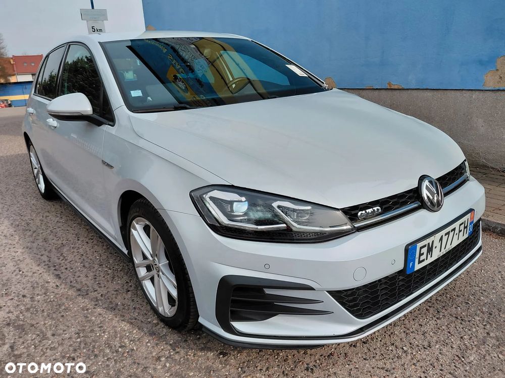 Volkswagen Golf - 13