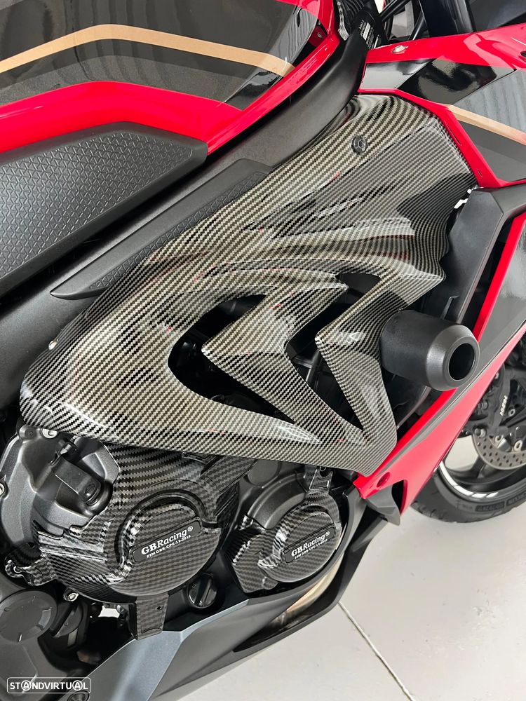 Honda CBR 650R - 9