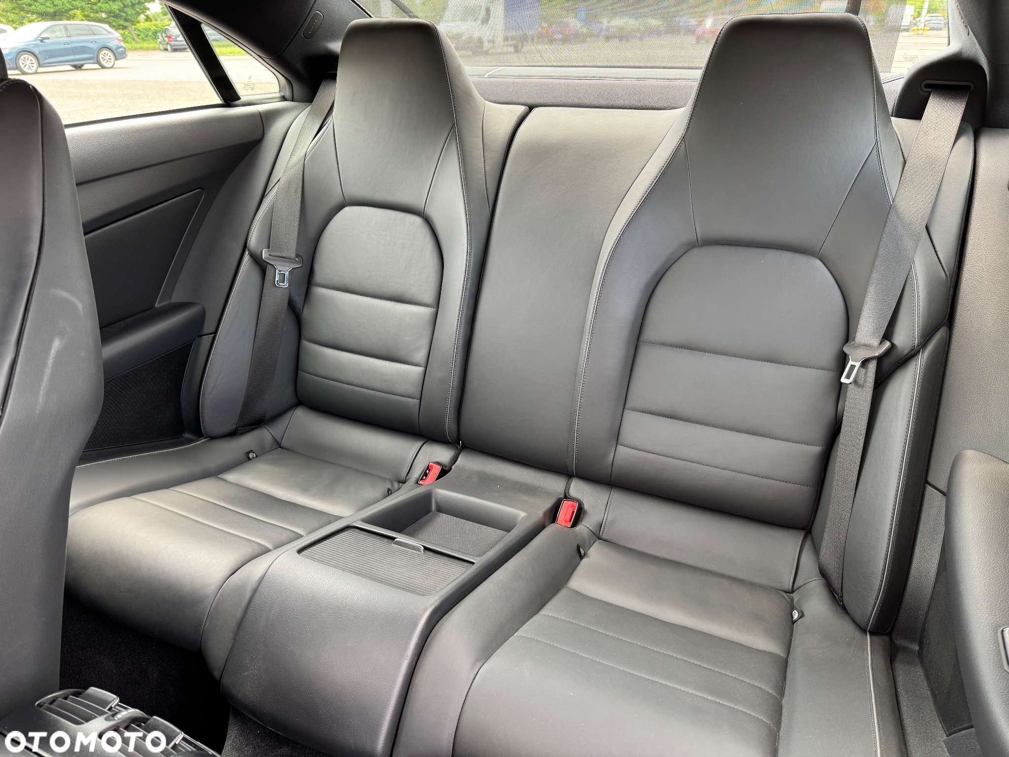 Mercedes-Benz Klasa E 200 Coupe 7G-TRONIC - 25