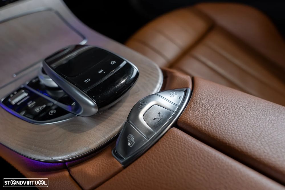 Mercedes-Benz E 300 9G-TRONIC AMG Line - 27