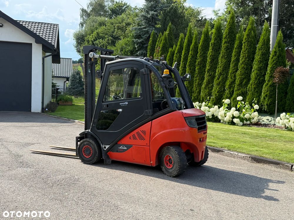 Linde H25T-02 - 4