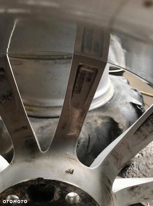 Aluminiowa felga BMW 9Jx19EH2+ IS40 - 4