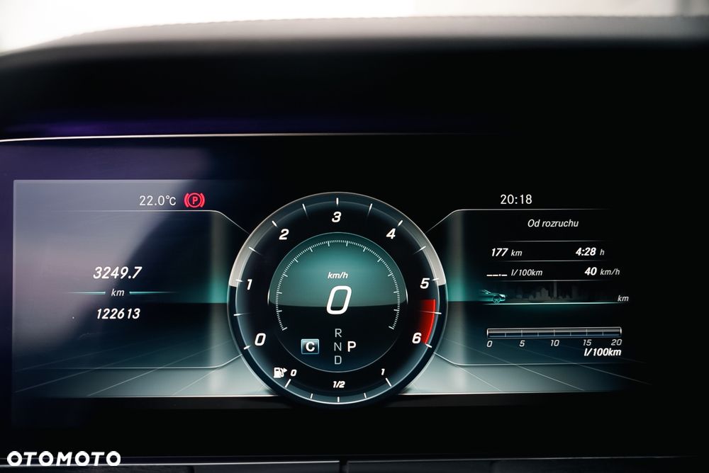 Mercedes-Benz Klasa E 220 d 4-Matic 9G-TRONIC - 16