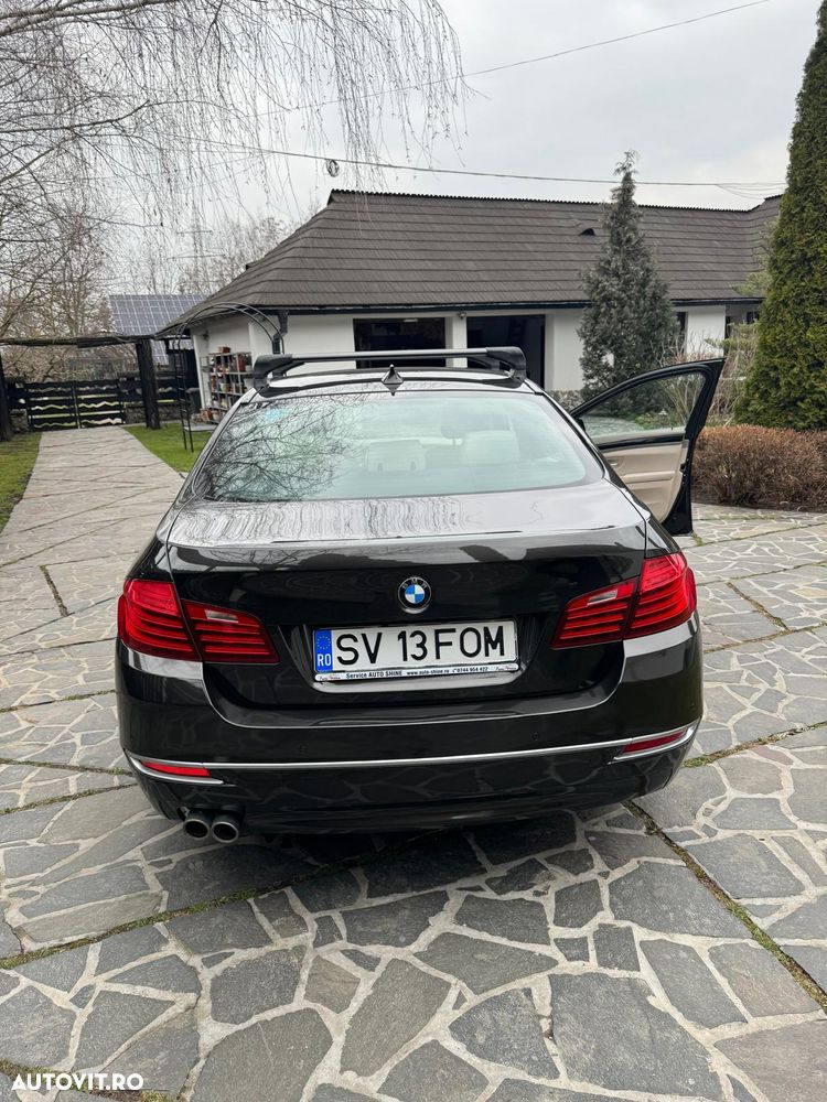 BMW Seria 5 520d xDrive - 11