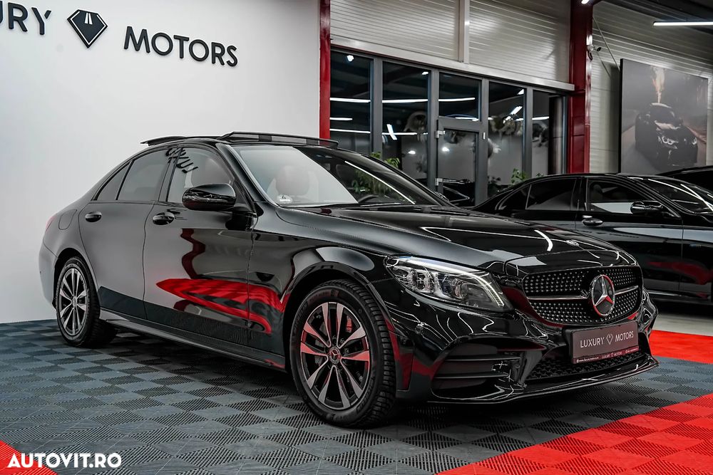 Mercedes-Benz C 300 9G-TRONIC AMG Line - 13
