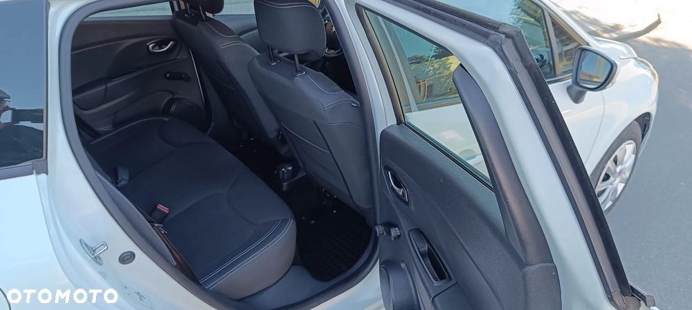 Renault Clio 1.2 16V Life - 11