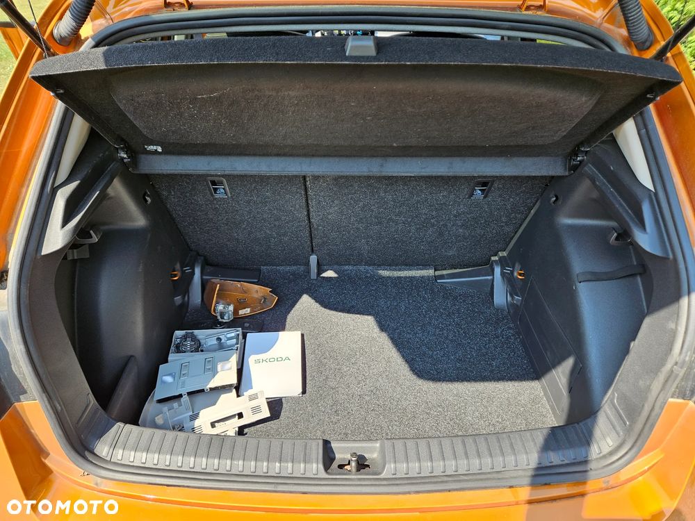 Skoda Fabia 1.0 TSI DSG Selection - 14