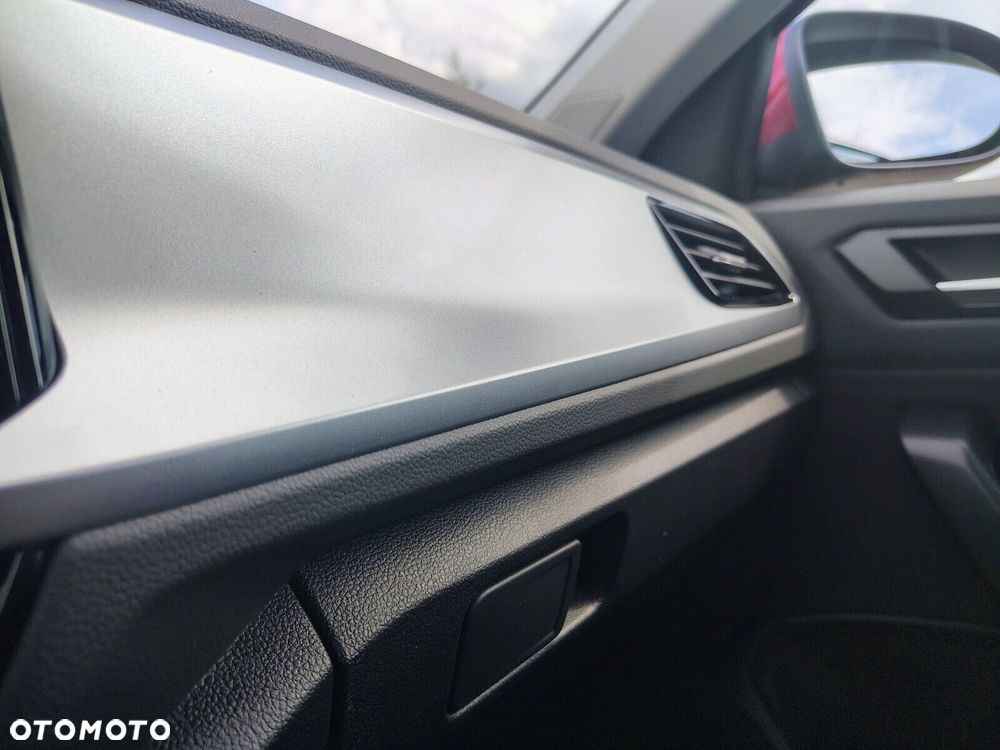 Volkswagen T-Roc - 18