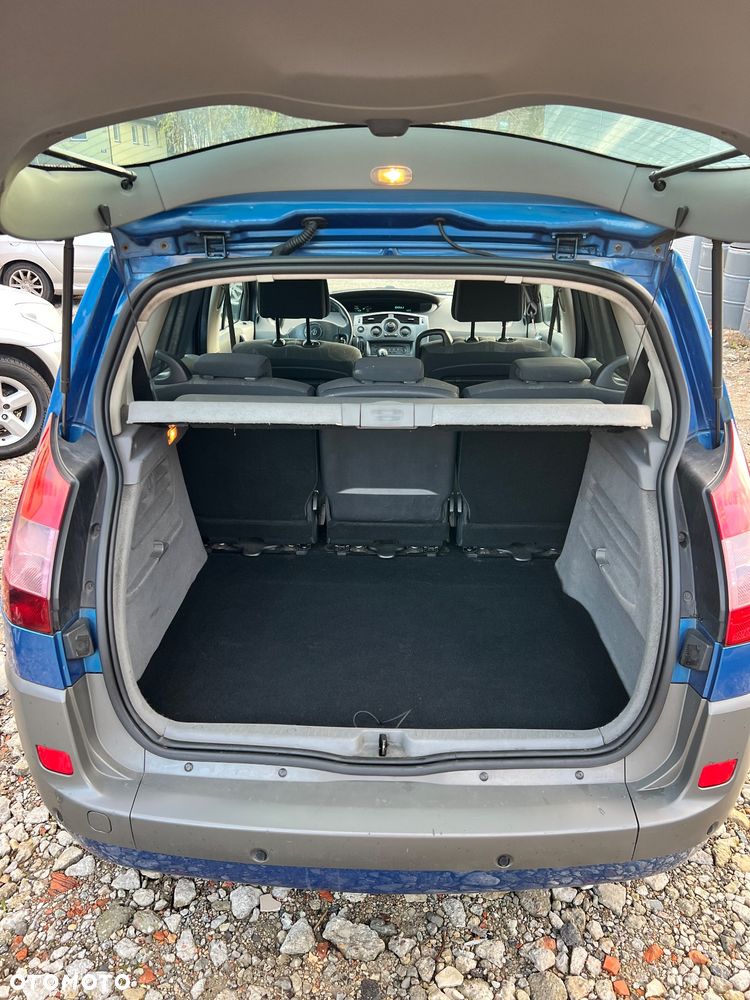 Renault Scenic 1.5 dCi Dynamique - 17