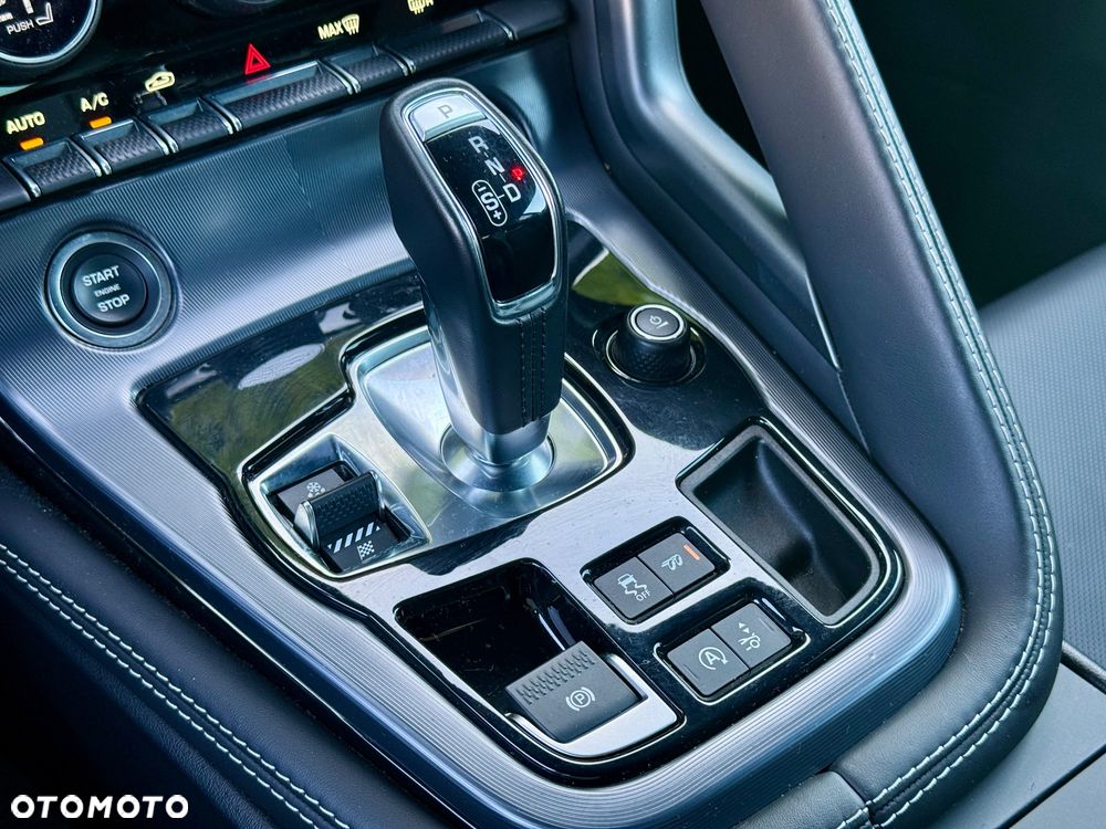 Jaguar F-Type 5.0 V8 S/C AWD R - 39