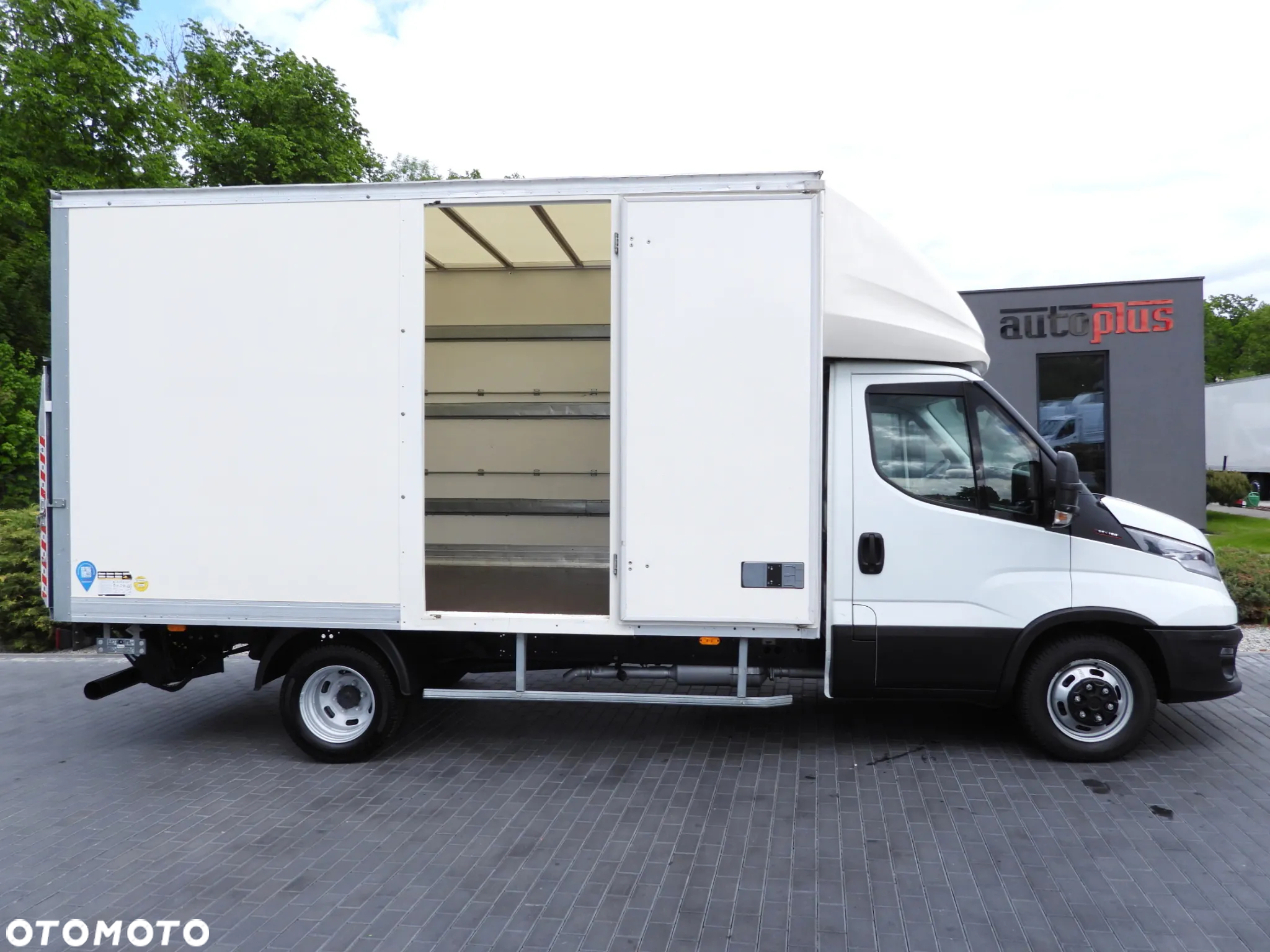 Iveco DAILY 35C16 KONTENER WINDA 8 PALET TEMPOMAT BLIŹNIACZE KOŁA KLIMATYZACJA 160KM [ 654837 ] - 9