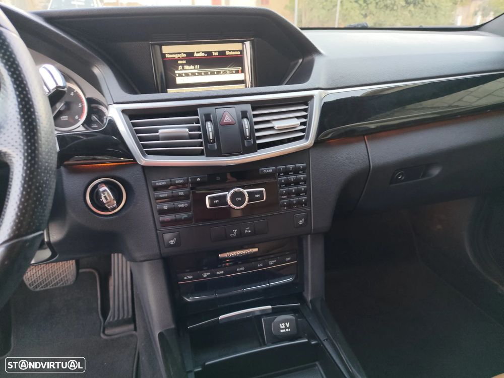 Mercedes-Benz E 300 Bluetec Hybrid Avantgarde - 22