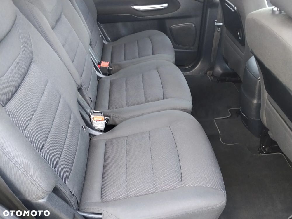 Ford Galaxy - 13