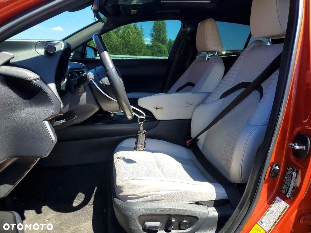 Lexus UX 250h Elegance AWD - 8