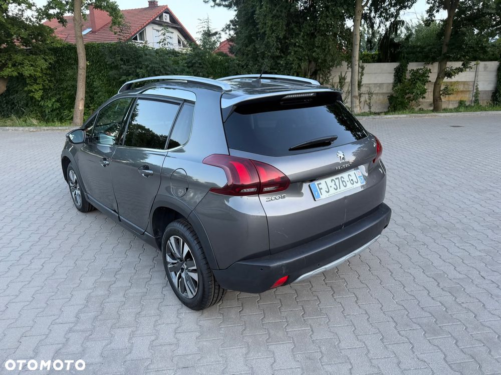 Peugeot 2008 1.2 PureTech Allure S&S EAT8 - 7