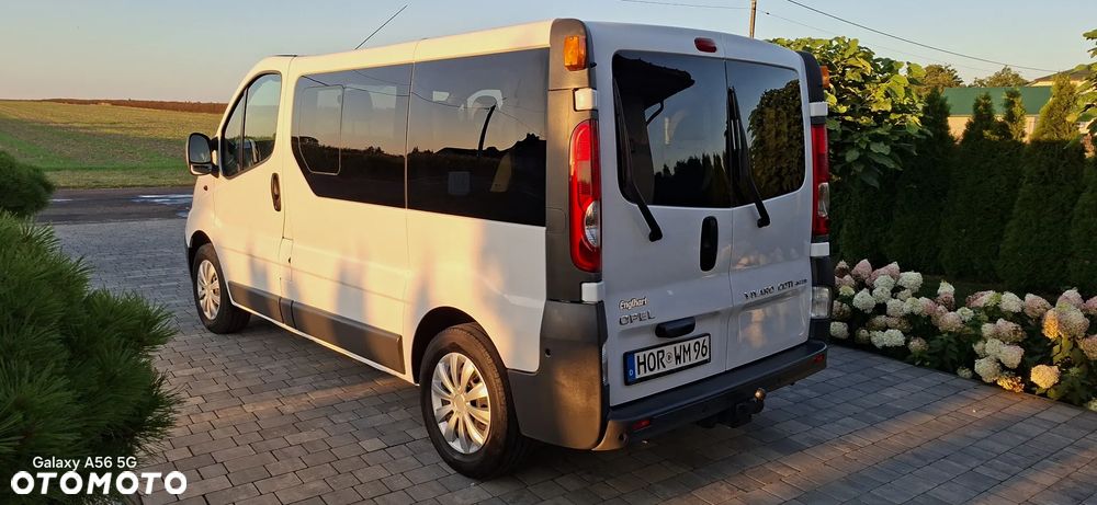 Opel Vivaro - 8