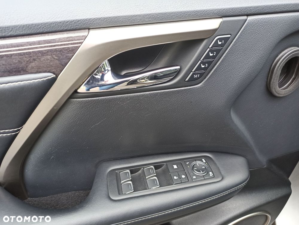 Lexus RX - 13