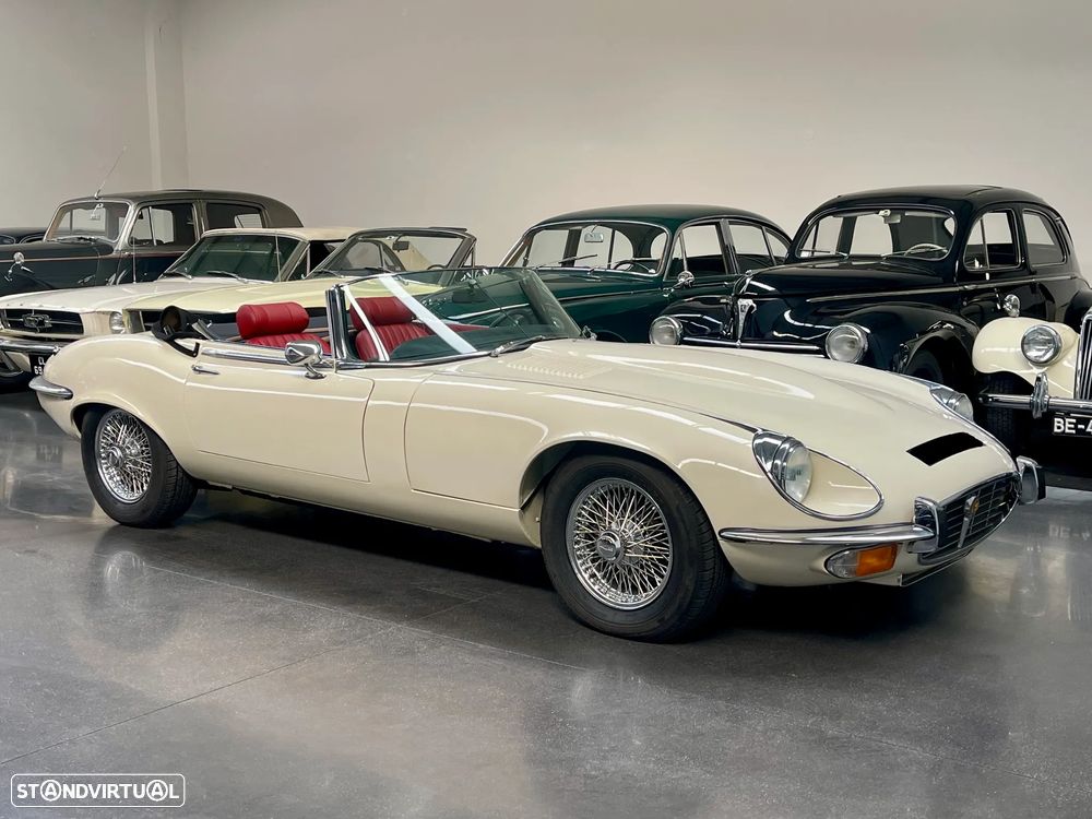 Jaguar E-Type - 10
