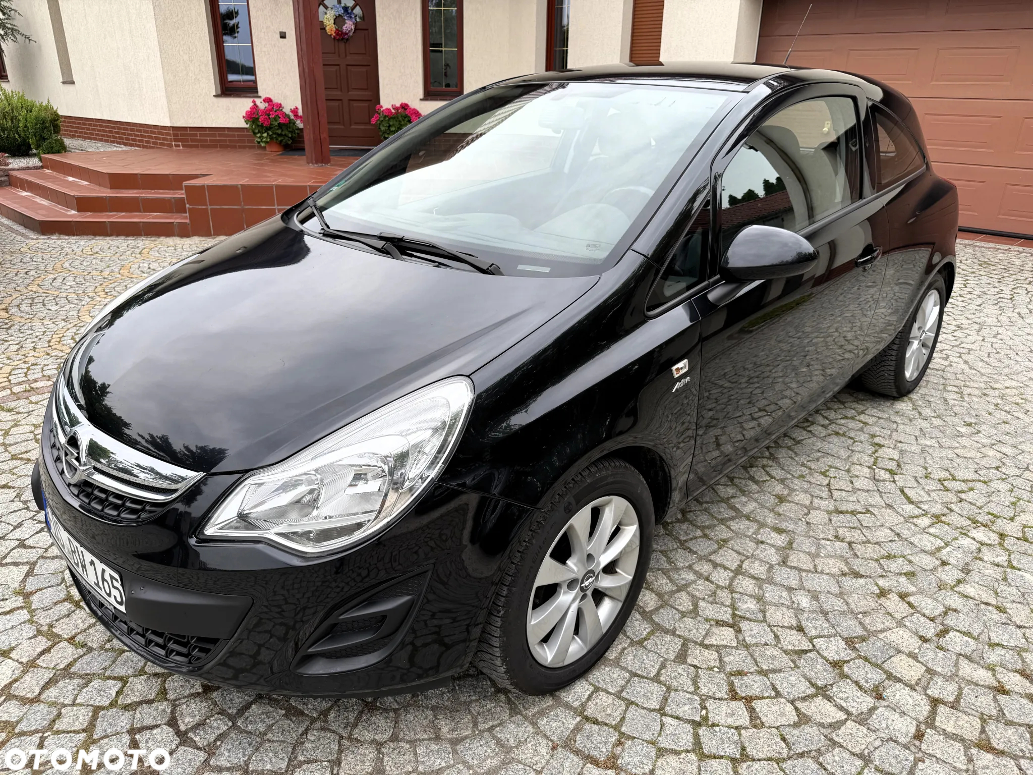 Opel Corsa 1.4 16V Active - 2