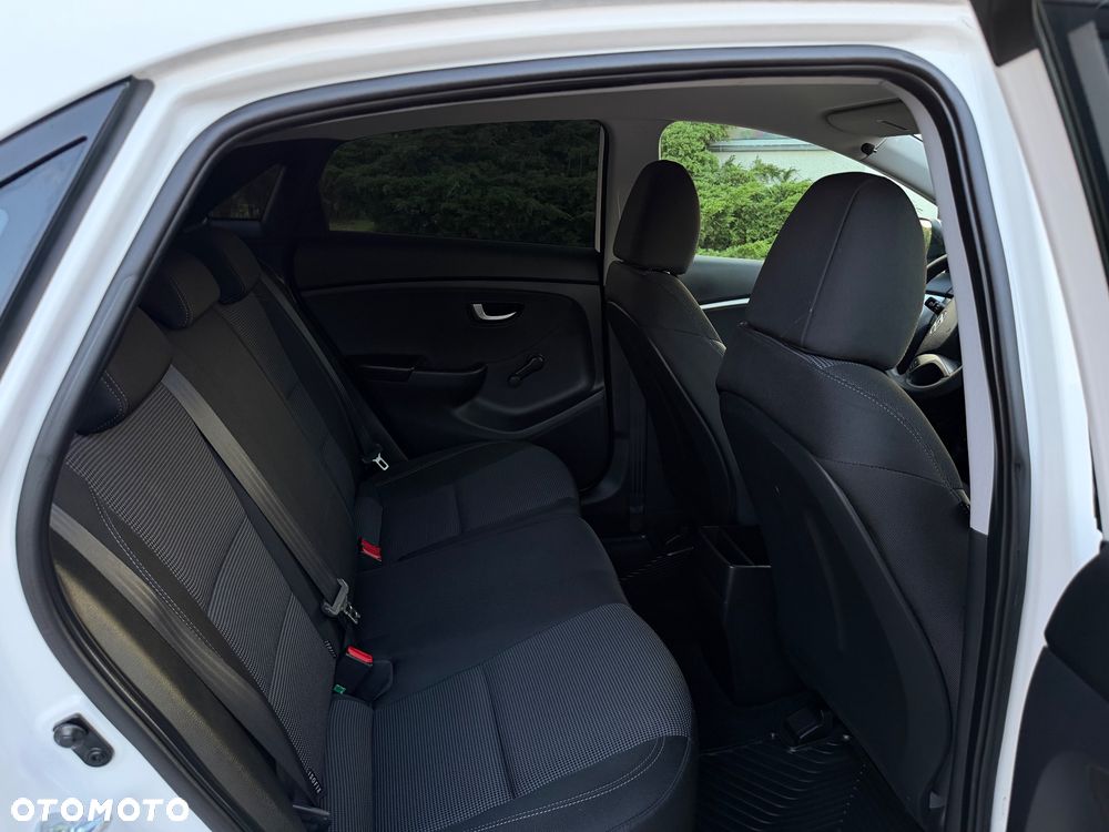 Hyundai i30 1.4 Fifa World Cup Edition - 8