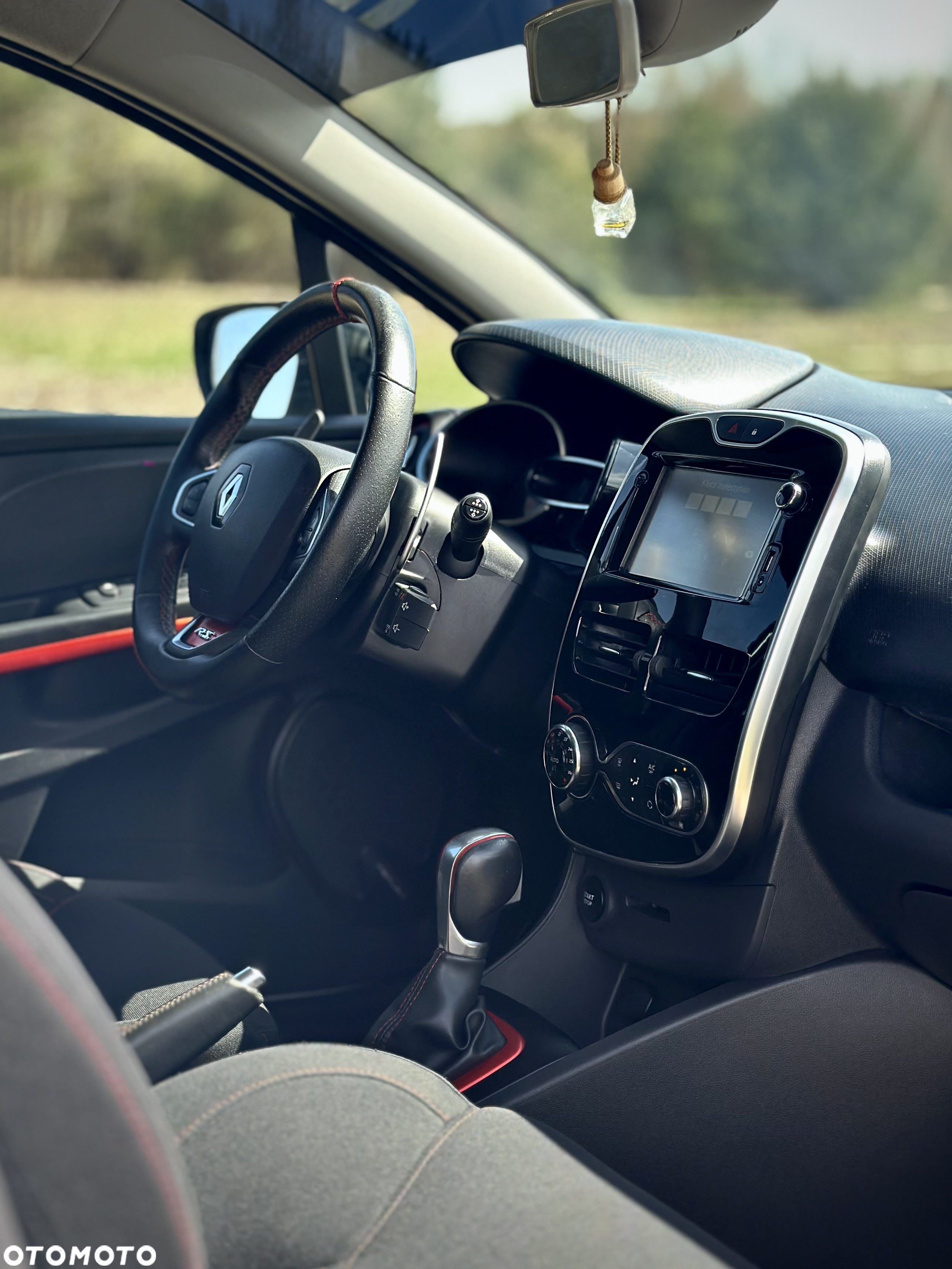 Renault Clio 1.6 R.S.Trophy 220 EDC - 11