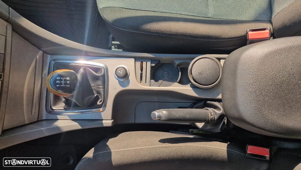 Ford Focus SW 1.6 TDCi Trend - 17