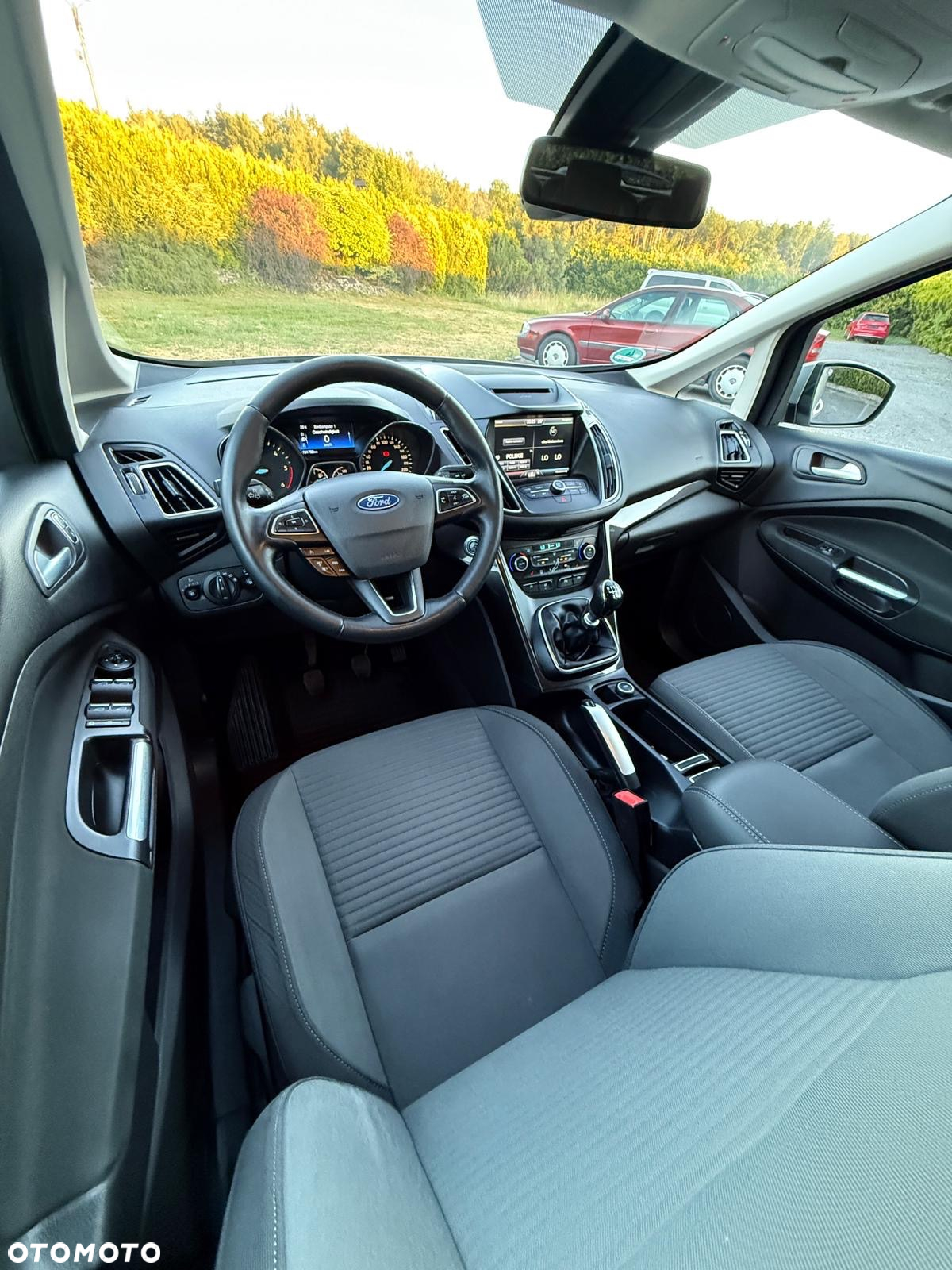 Ford C-MAX 2.0 TDCi Start-Stop-System Titanium - 25