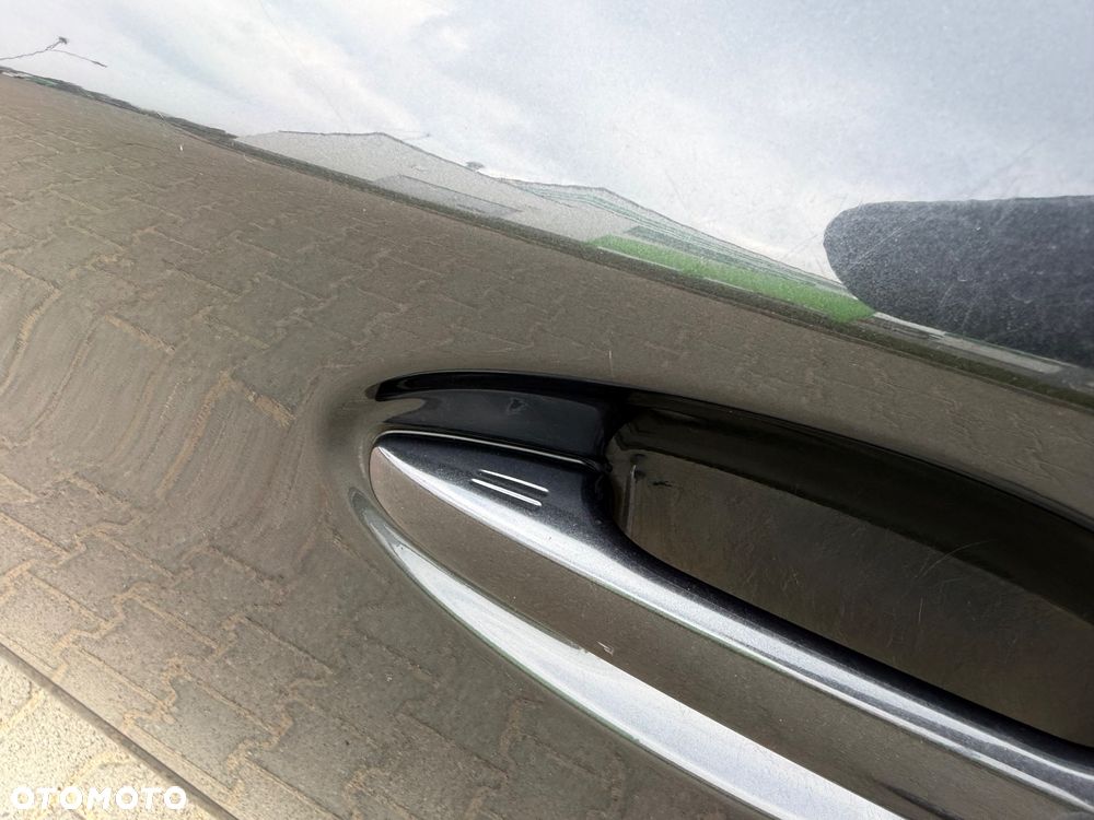 Toyota Prius 1.8 HSD Premium - 25