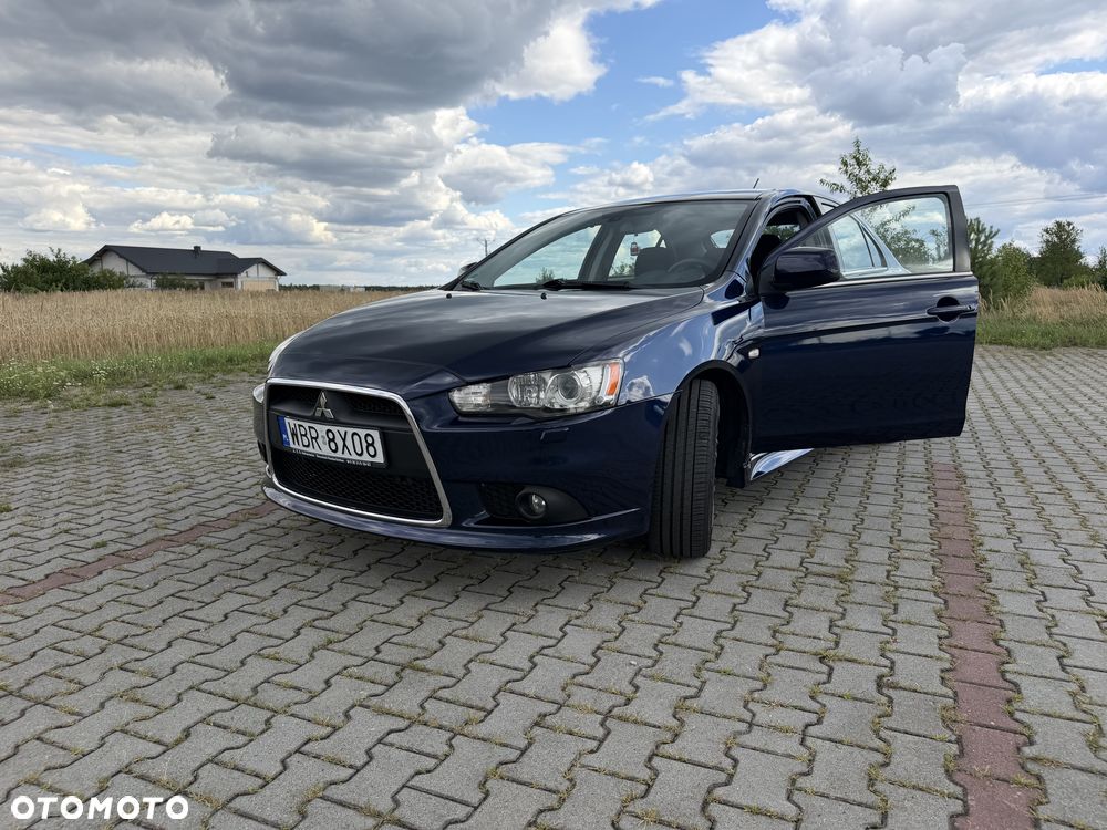 Mitsubishi Lancer 1.6 Invite - 2