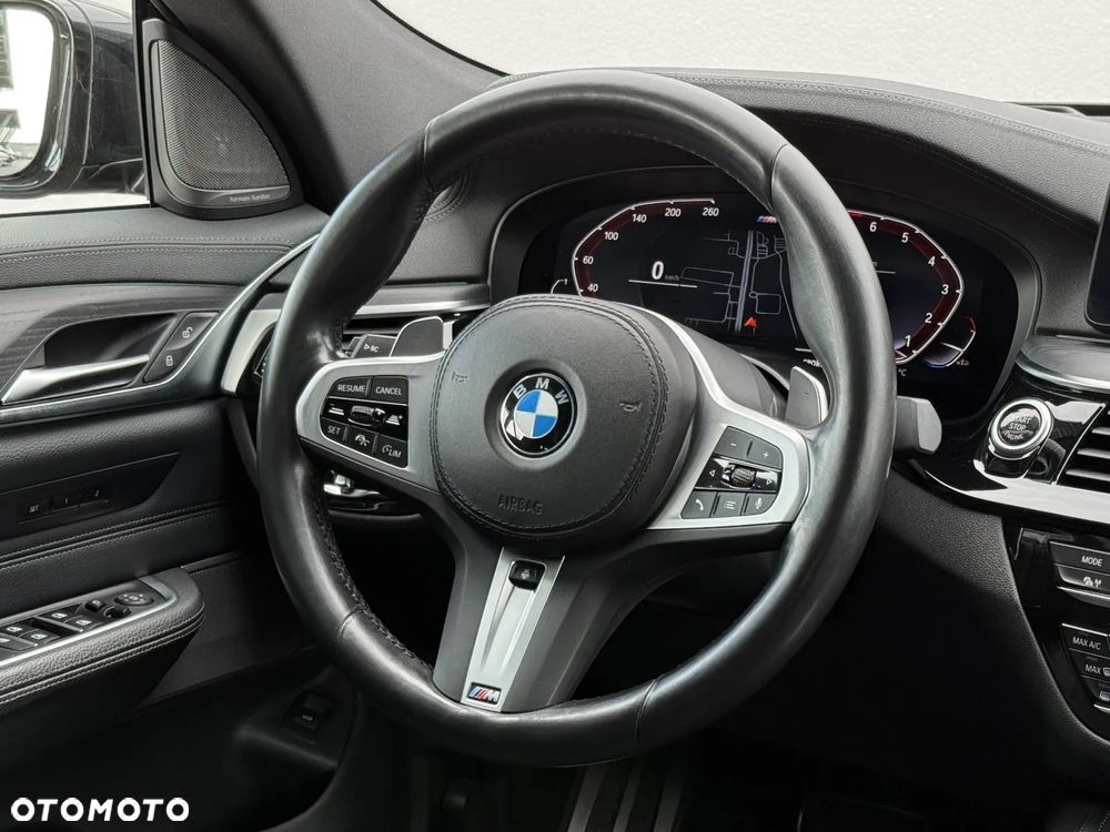 BMW 6GT - 10