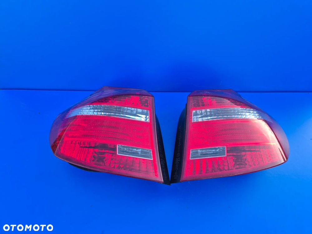 LAMPA LEWA PRAWA TYLNA TYŁ BMW E87 6924501 6924502