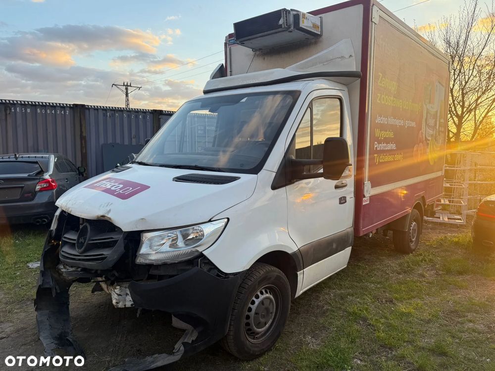 Mercedes-Benz Sprinter - 1