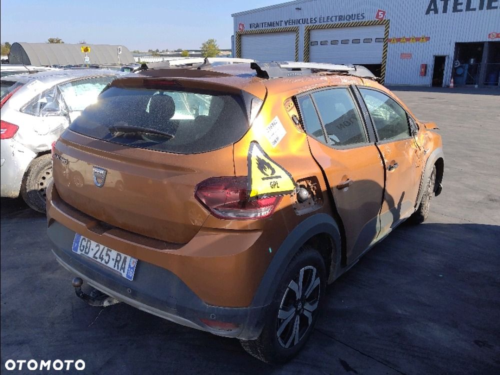Dacia Sandero Stepway TCe 100 Celebration - 7