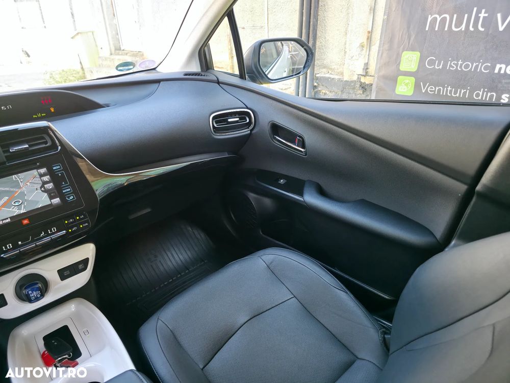 Toyota Prius 1.8 HSD Exclusive Plus - 15