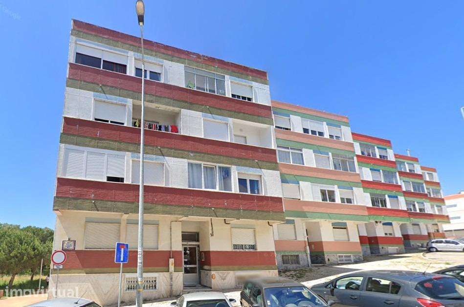 Apartamento T1 em Rio de Mouro - Grande imagem: 5/6