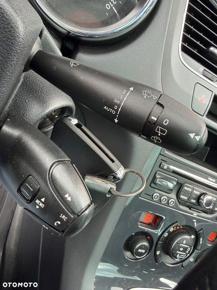 Peugeot 5008 1.6 HDi Premium - 8