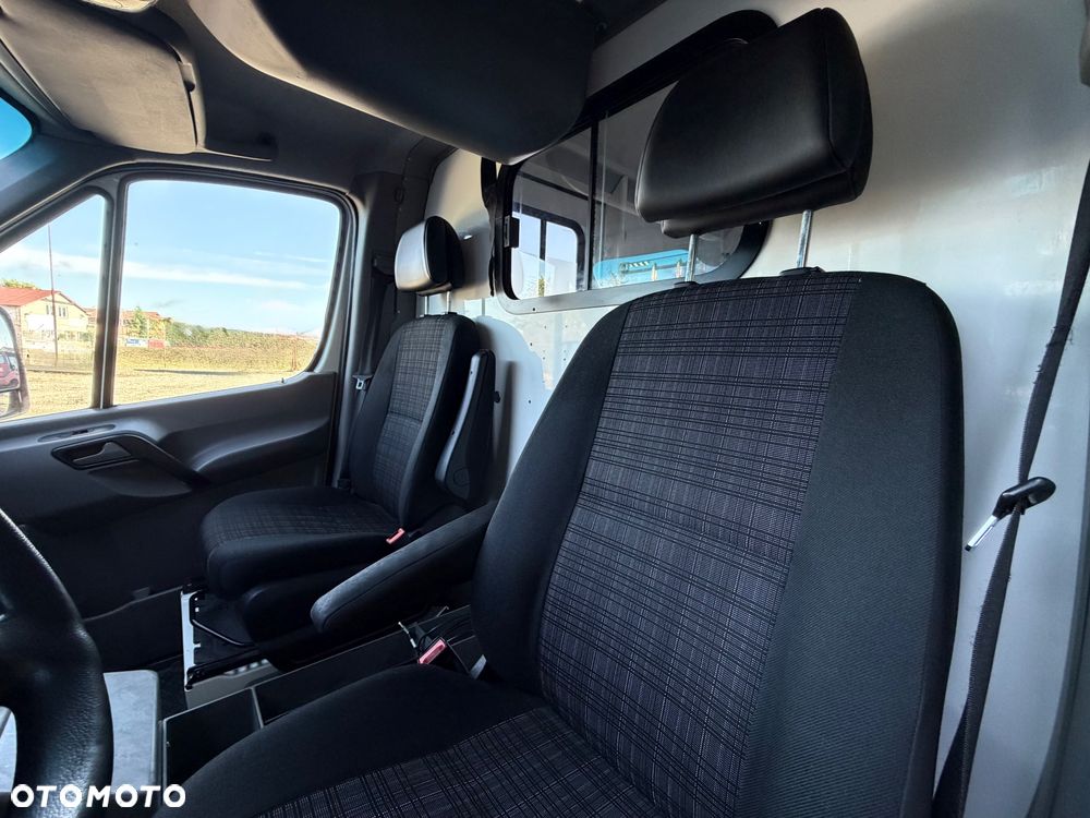 Mercedes-Benz Sprinter - 17
