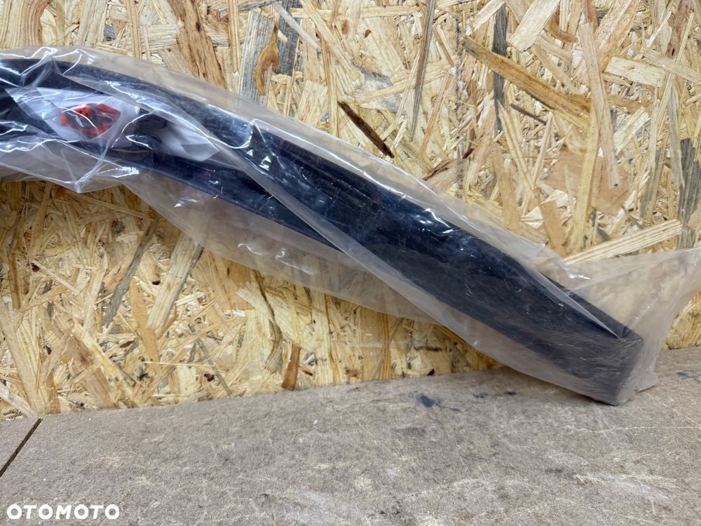 NAKŁADKA TYLNEGO BŁOTNIKA JEEP GRAND CHEROKEE IV (WK, WK2) 5QJ79TZZAA 3.6L - 2