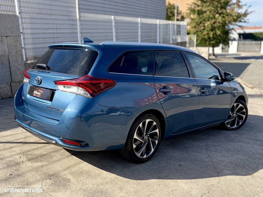Toyota Auris Touring Sports 1.8 HSD Comfort +P.Sport+Navi - 4