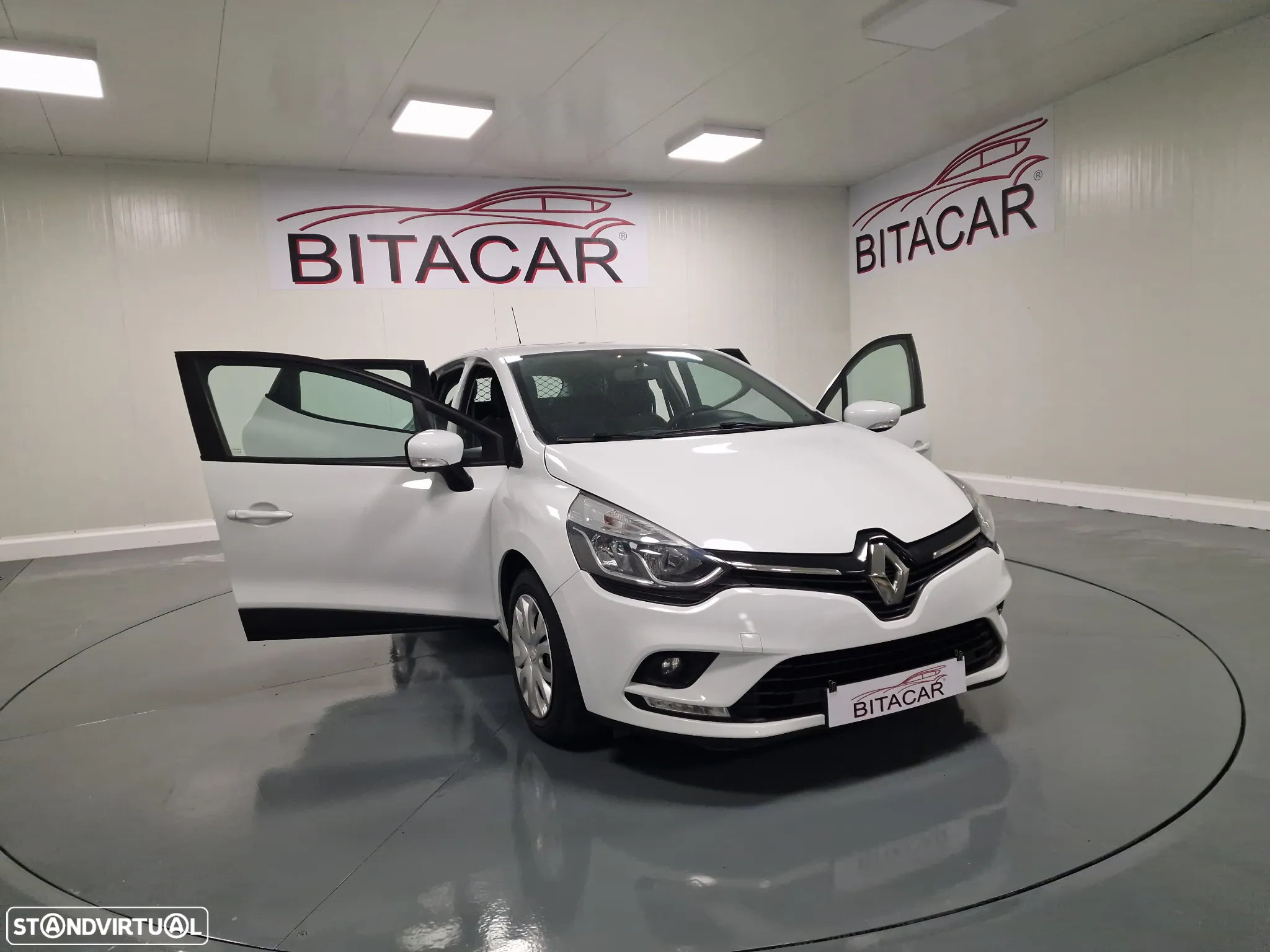 Renault CLIO SOCIETE 1.5DCI 90CV ZEN GPS IVA DEDUTIVEL - 9