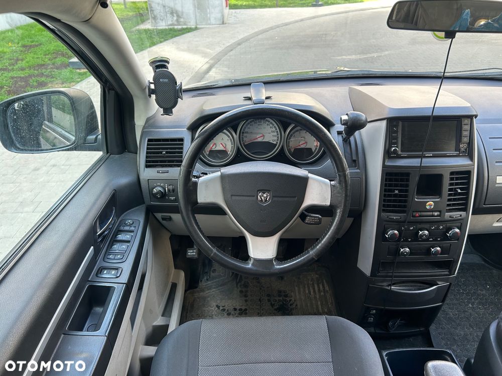 Dodge Grand Caravan 3.8 SXT - 7