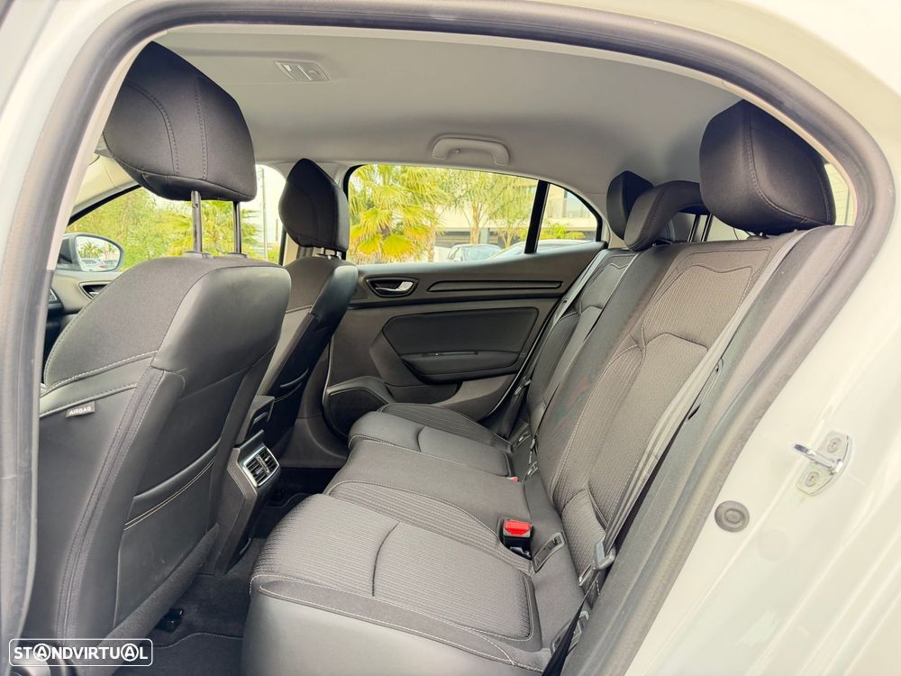 Renault Mégane 1.5 Blue dCi Zen - 27