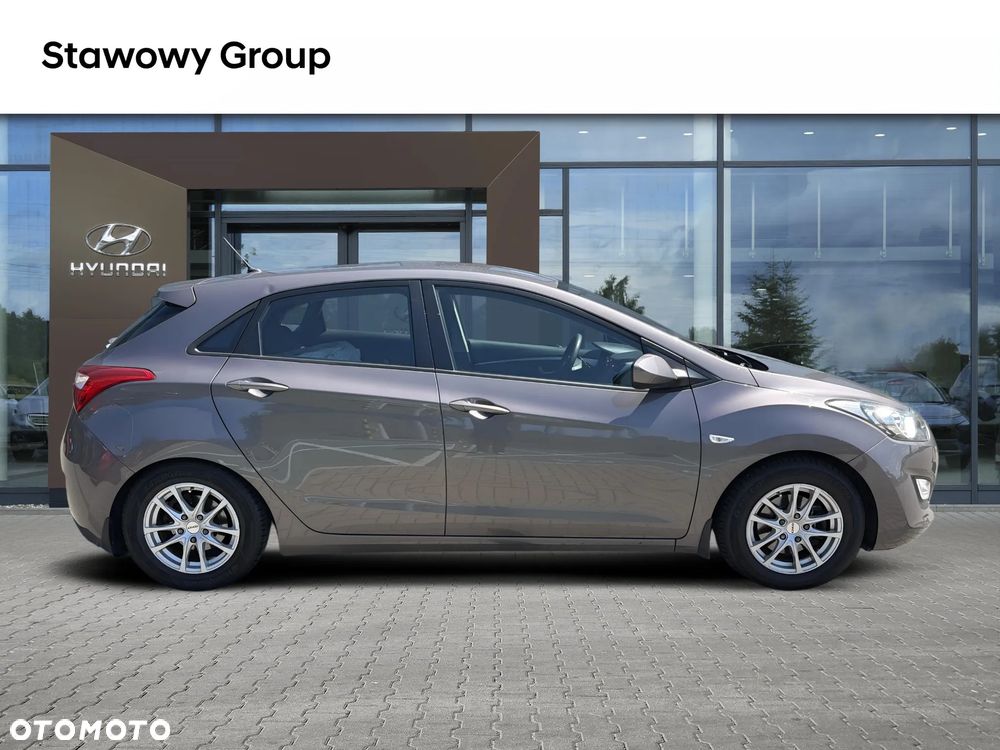 Hyundai i30 1.4 Classic + - 8