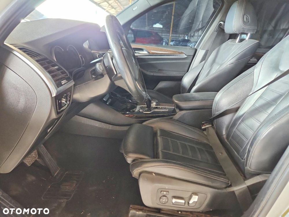 BMW X3 xDrive30i GPF xLine sport - 8