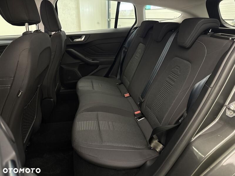Ford Focus - 19