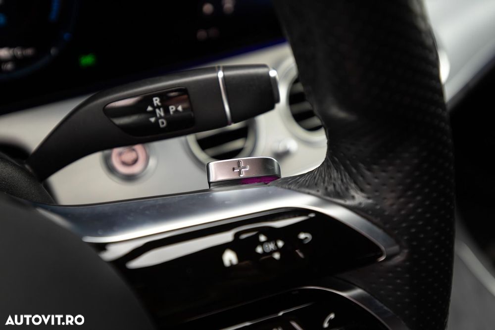 Mercedes-Benz E - 23