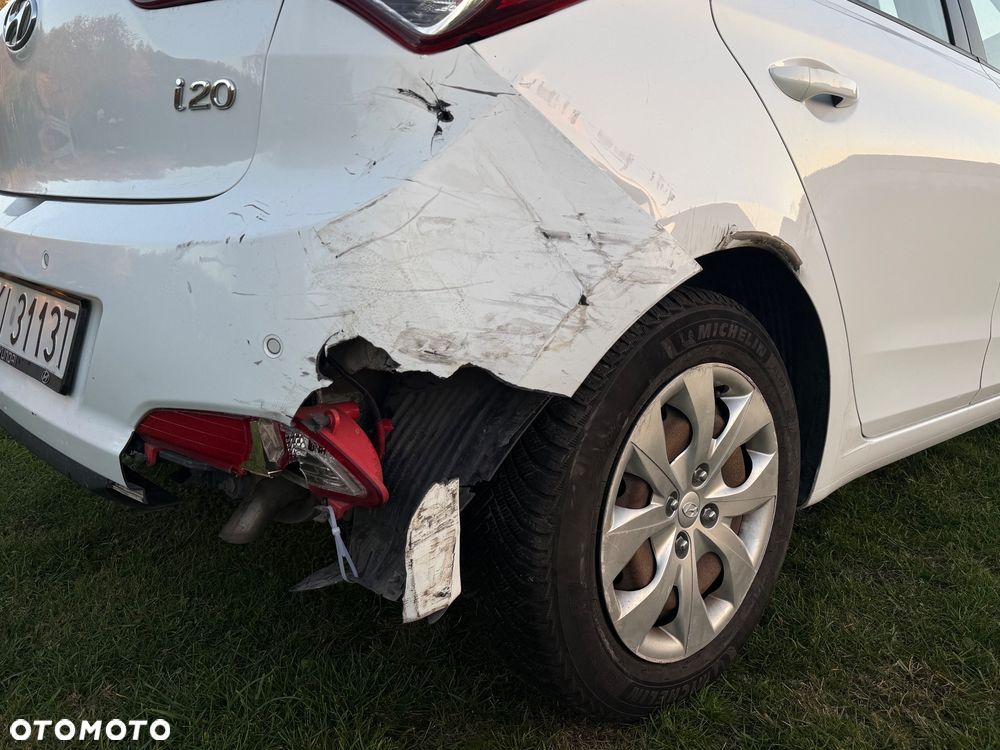 Hyundai i20 - 10
