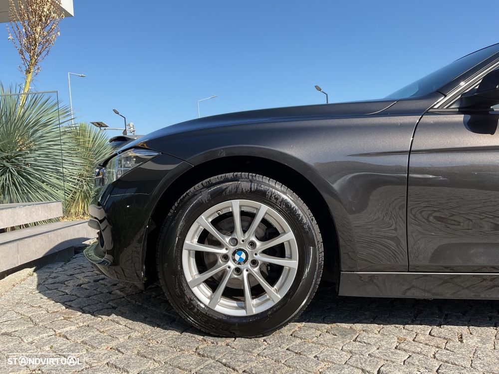 BMW 318 d Auto - 18