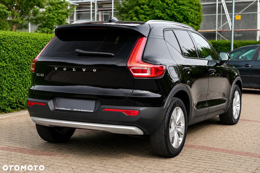 Volvo XC 40 T3 Momentum Pro - 10