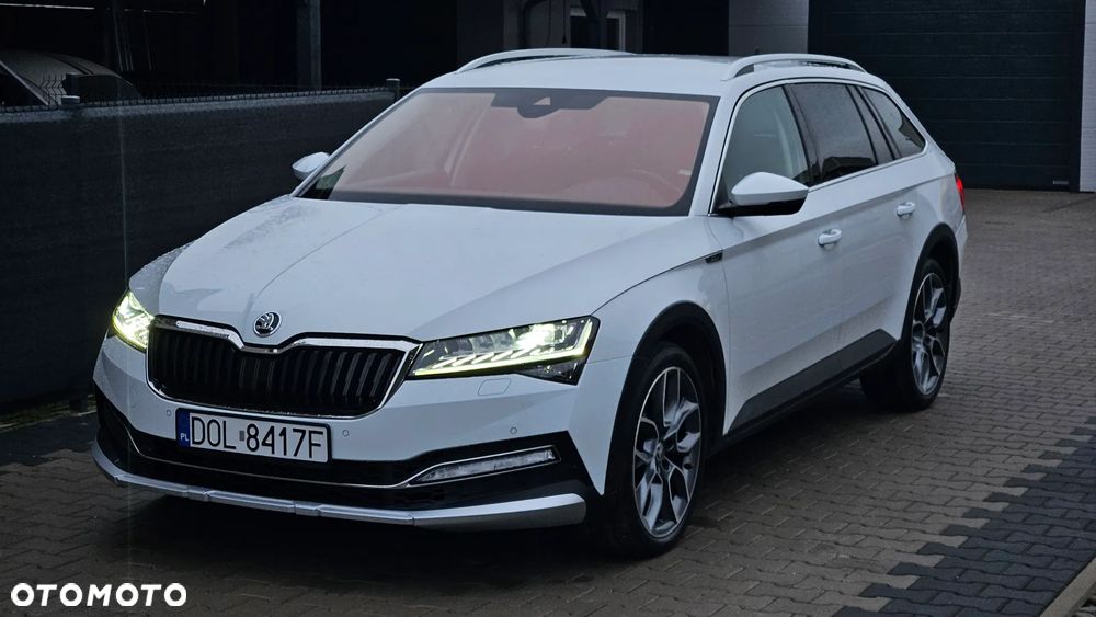 Skoda Superb 2.0 TDI SCR 4x4 Scout DSG - 29